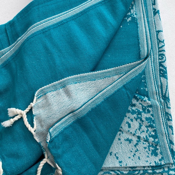 Turkish Cotton throw| Abstract pattern| Heavyweight Oversized Cotton Throw - Picture 4 of 6